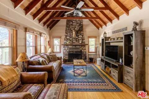 1027 Mile High Rd, Twin Peaks, CA 92391 photo 9