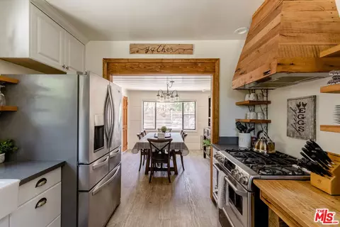 1027 Mile High Rd, Twin Peaks, CA 92391 photo 14