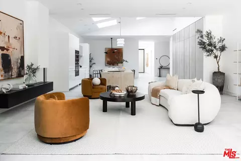 12337 Rye St, Studio City, CA 91604 photo 2