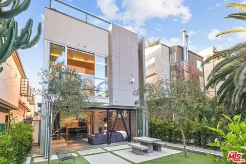 33 20th Ave, Venice, CA 90291