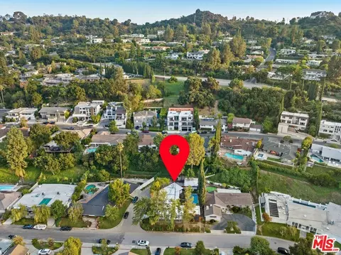 16040 Valley Wood Rd, Sherman Oaks, CA 91403