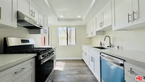 44200 Kingtree Ave #13, Lancaster, CA 93534
