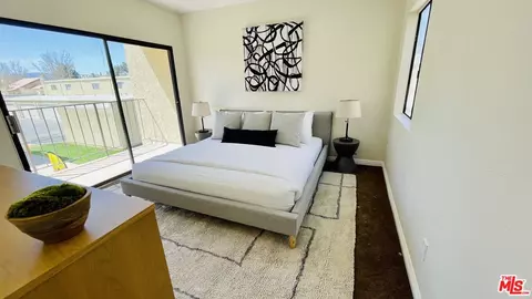 44200 Kingtree Ave #13, Lancaster, CA 93534 photo 5