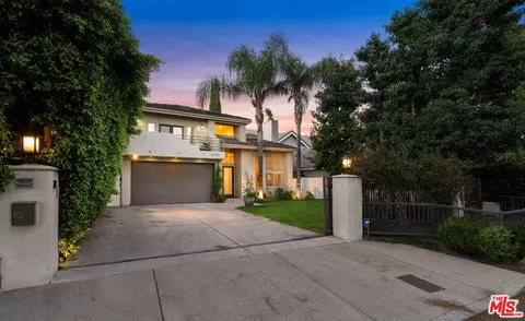 14739 Valleyheart Dr, Sherman Oaks, CA 91403