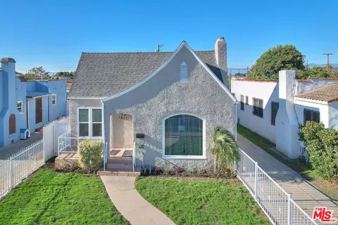 1831 W 69th St, Los Angeles, CA 90047