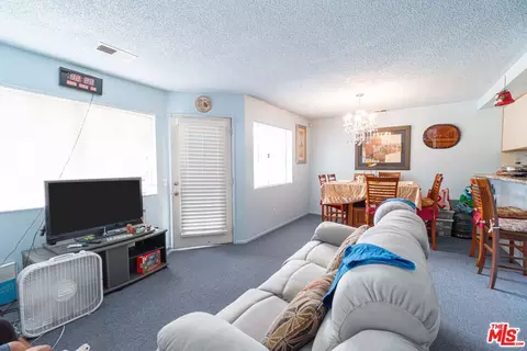 724 Anzac Cir, Compton, CA 90220 photo 6