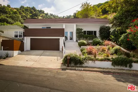 2112 Glen Ivy Dr, Glendale, CA 91206