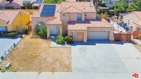 12426 Quanah Ct, Victorville, CA 92395