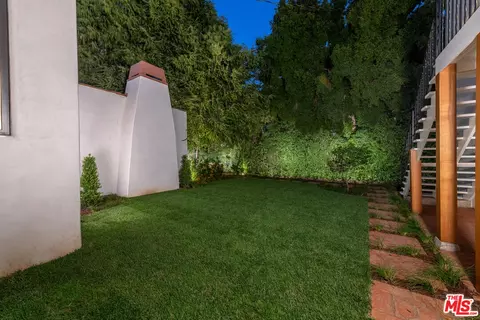 330 N Arden Blvd, Los Angeles, CA 90004