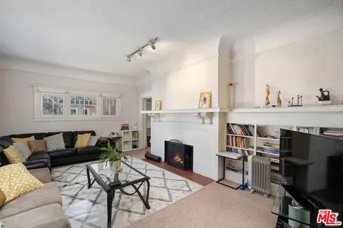 3007 Dalton Ave, Los Angeles, CA 90018
