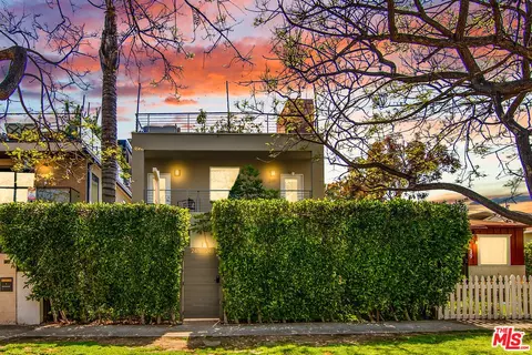 2411 Ocean Ave, Venice, CA 90291