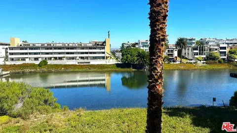 6220 Pacific Ave #204, Playa Del Rey, CA 90293