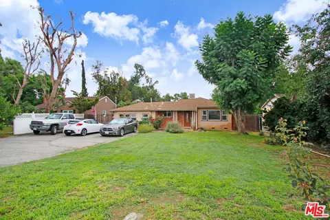 11320 Osborne St, Lakeview Terrace, CA 91342