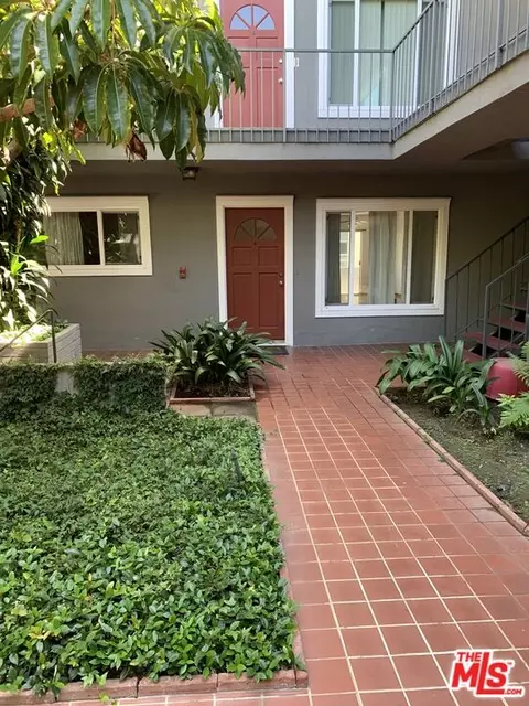 10600 Eastborne Ave #4, Los Angeles, CA 90024