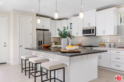 2573 Elden Ave #C, Costa Mesa, CA 92627