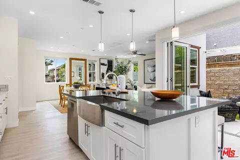 2573 Elden Ave #C, Costa Mesa, CA 92627 photo 6