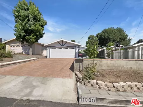11000 Eldora Ave, Sunland, CA 91040