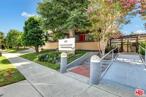 421 S Van Ness Ave #23, Los Angeles, CA 90020