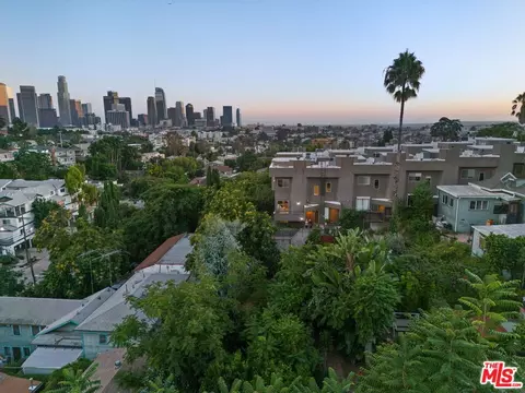 1079 W Kensington Rd #6, Los Angeles, CA 90026