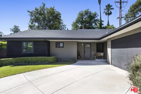 2651 Catherine Rd, Altadena, CA 91001