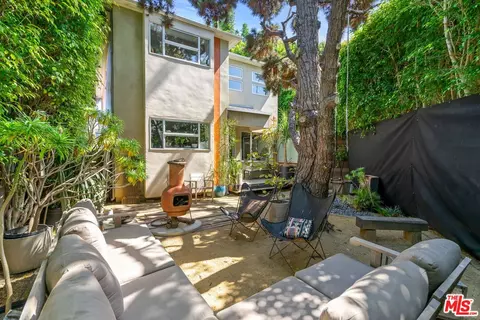 2300 Oakwood Ave, Venice, CA 90291