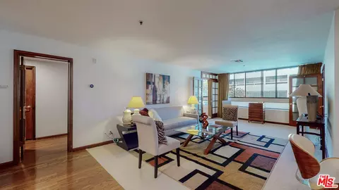 880 W 1st St #402, Los Angeles, CA 90012