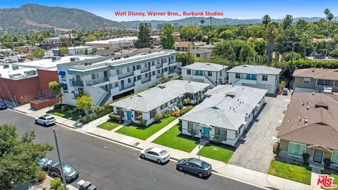 143 N Beachwood Dr, Burbank, CA 91506
