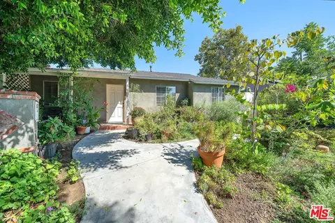 7406 White Oak Ave, Van Nuys, CA 91406