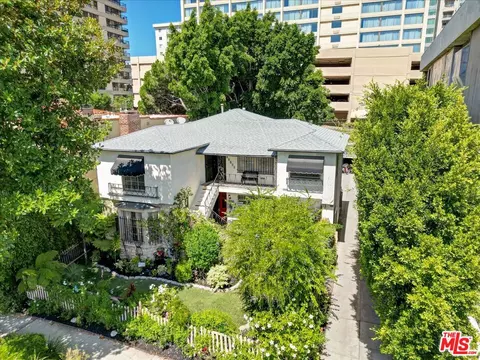 10741 Ashton Ave, Los Angeles, CA 90024