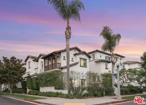 13044 Villosa Pl, Playa Vista, CA 90094