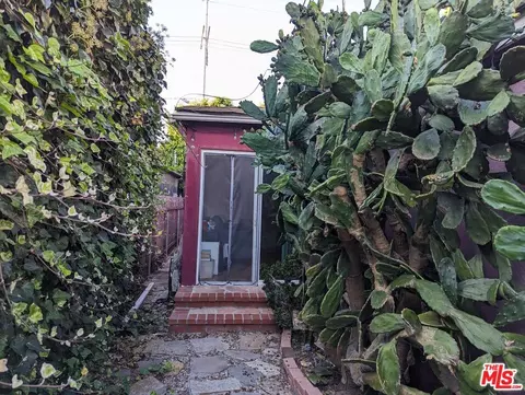 710 Hampton Dr, Venice, CA 90291 photo 12