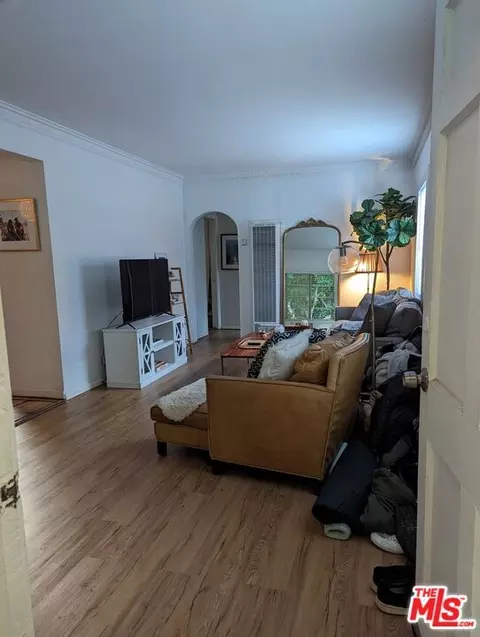 710 Hampton Dr, Venice, CA 90291 photo 3