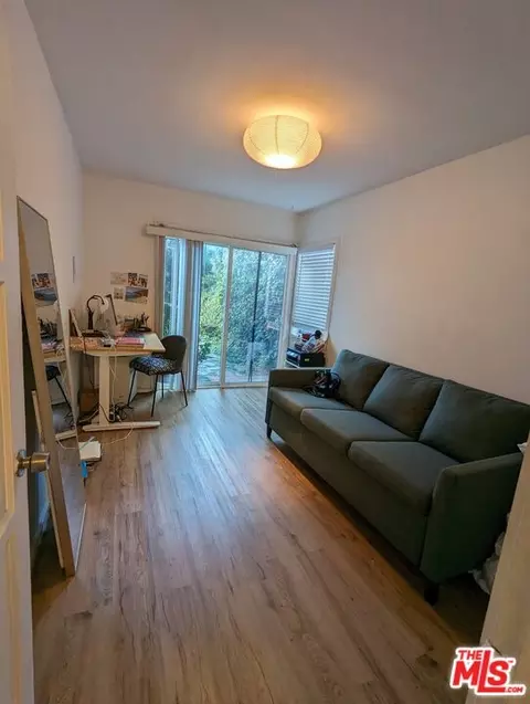 710 Hampton Dr, Venice, CA 90291 photo 8