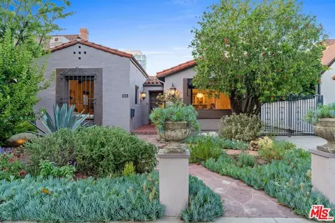 6225 Del Valle Dr, Los Angeles, CA 90048