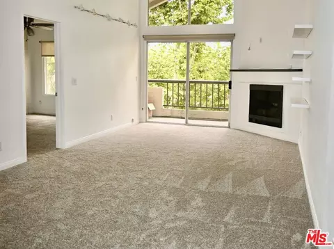5515 Canoga Ave #315, Woodland Hills, CA 91367