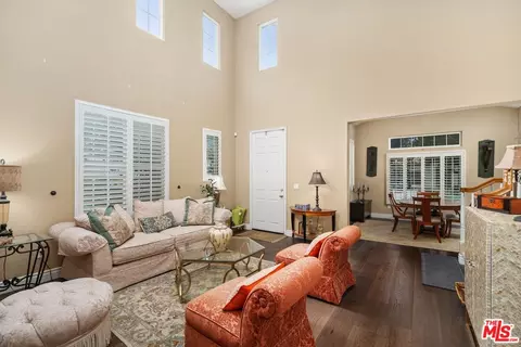 22 Mossdale Ct, Azusa, CA 91702