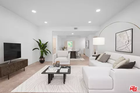 1433 Barry Ave #204, Los Angeles, CA 90025