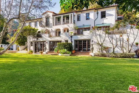 1760 Courtney Ave, Los Angeles, CA 90046