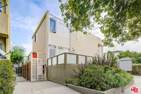 1427 25th St #3, Santa Monica, CA 90404