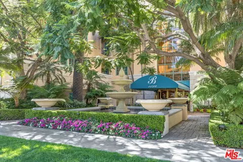 11500 San Vicente Blvd #205, Los Angeles, CA 90049