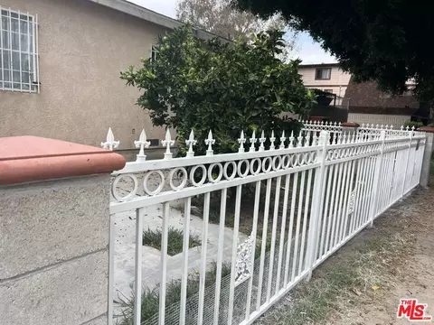 301 S Acacia Ave, Compton, CA 90220 photo 16