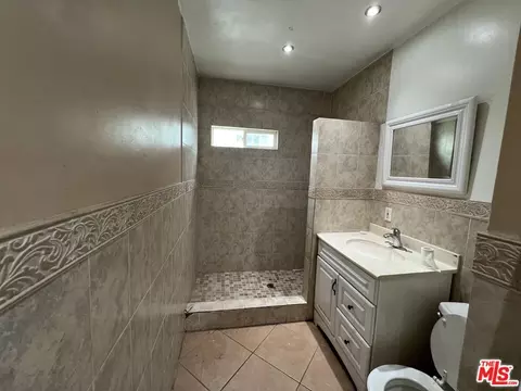 301 S Acacia Ave, Compton, CA 90220 photo 17
