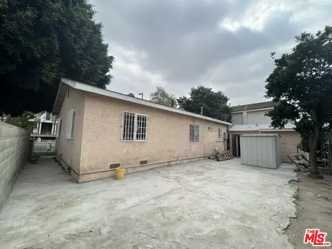 301 S Acacia Ave, Compton, CA 90220 photo 10