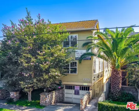 1352 W 29th St, Los Angeles, CA 90007
