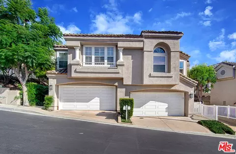 2918 Wisteria Ln, Fullerton, CA 92833