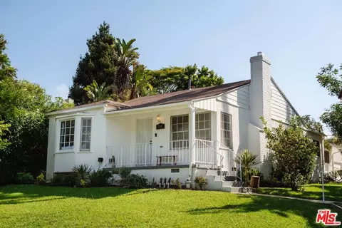 700 Radcliffe Ave, Pacific Palisades, CA 90272