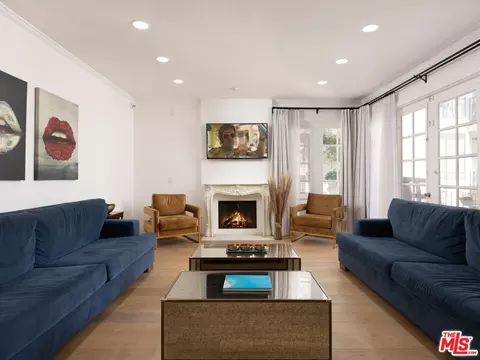 1260 S Beverly Glen Blvd #308, Los Angeles, CA 90024