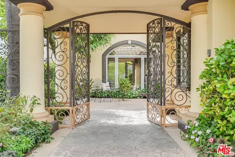 1734 E Chastain Pkwy, Pacific Palisades, CA 90272