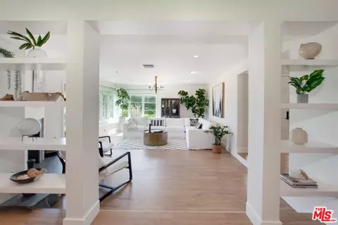 3738 Malibu Country Dr, Malibu, CA 90265