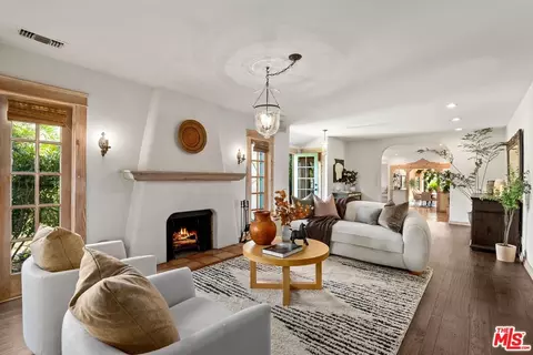 2202 Ashland Ave, Santa Monica, CA 90405